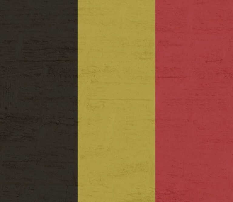 België