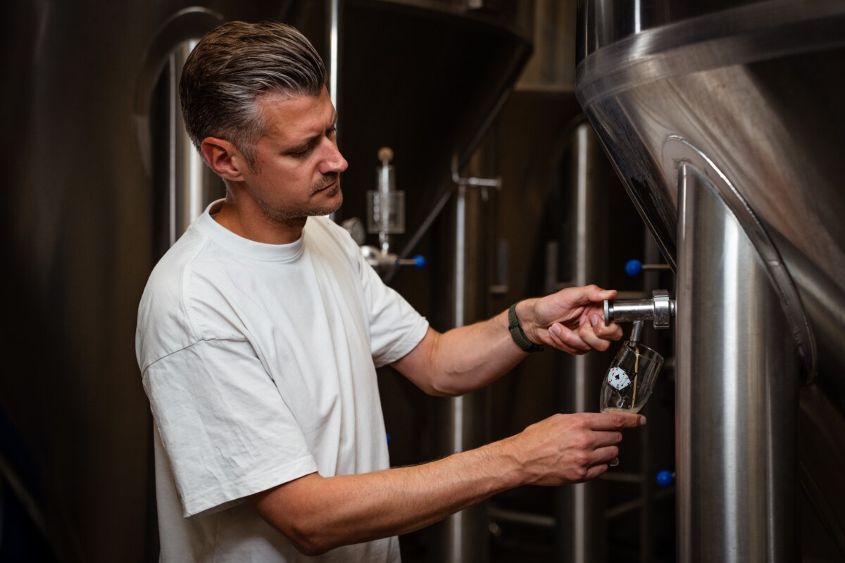 Dead Man’s Hand alcohol-free